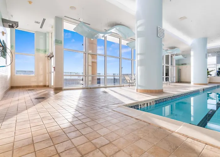 Bright 4br With Huge Balcony, Pools, And Direct Access Holiday home Ocean City