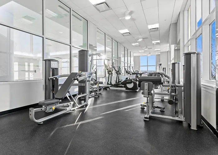 Bright 4br With Huge Balcony, Pools, And Direct Access *