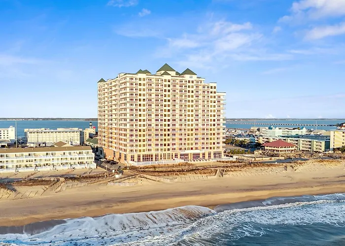 Bright 4br With Huge Balcony, Pools, And Direct Access