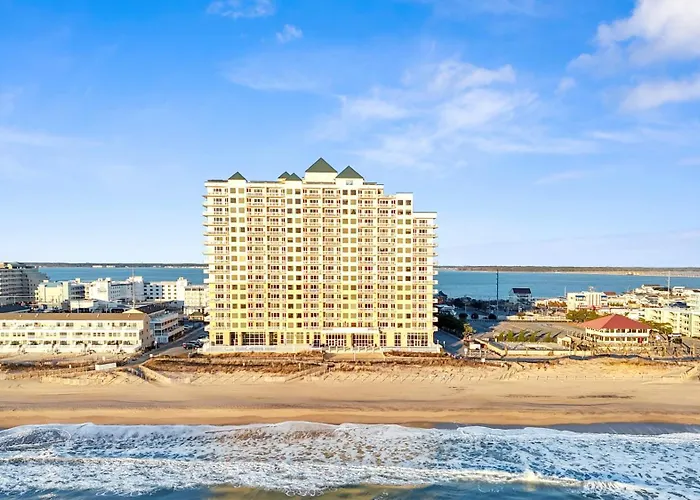 Bright 4br With Huge Balcony, Pools, And Direct Access * Ocean City